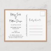 Clay Fun Script Modern Photo Minimalist Wedding Sa Aankondigingskaart (Achterkant)