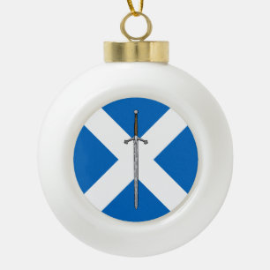 Claymore en Saltire Keramische Bal Ornament