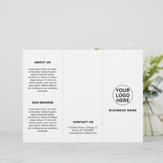 Clean Business Logo Zwart-wit Trifold Brochure (Staand voorkant)