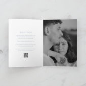 Clean Dusty Blue QR Code Elegant Wedding (Binnen)