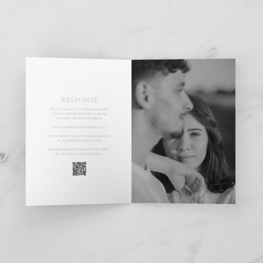 Clean Dusty Blue QR Code Elegant Wedding (Binnen)