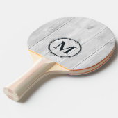 Clean Light Gray Wooden Monogram Tafeltennisbatje (Voorkant Gekanteld)