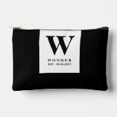 Clean Minimalist Monogram | Black Newlywed Wedding Etui (Voorkant)