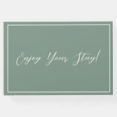 Clean Sage Green Script Kalligrafie Trouwen Gastenboek (Achterkant)