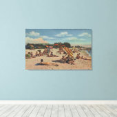 Clearwater, FL - Sunbathers on Clearwater Beach Canvas Afdruk (Insitu (Houten vloer))