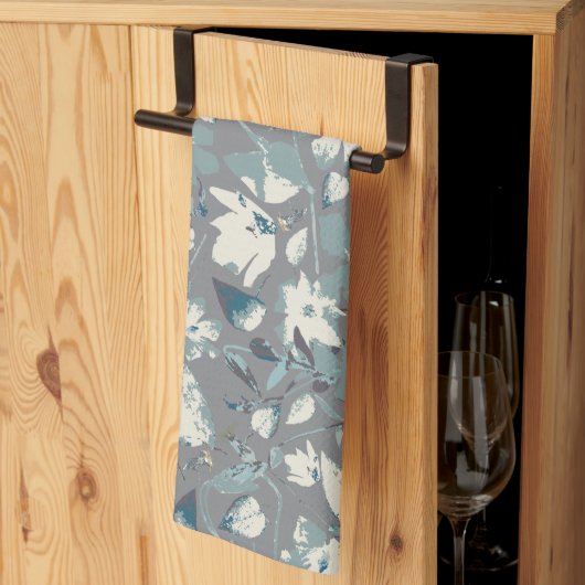 Clematis Vine Grey Blue Cream Waterverf Floral Theedoek (Derde Gevouwen)