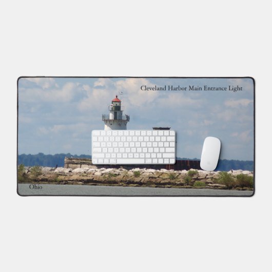 Cleveland Harbour Main Entree Light bureaumat (Keyboard & Muis)
