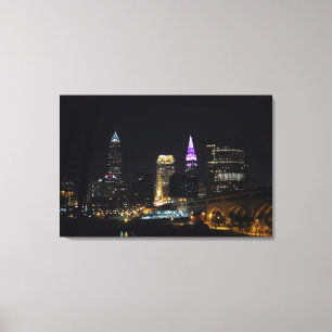 Cleveland OH Uitzicht Paars Canvas Afdruk