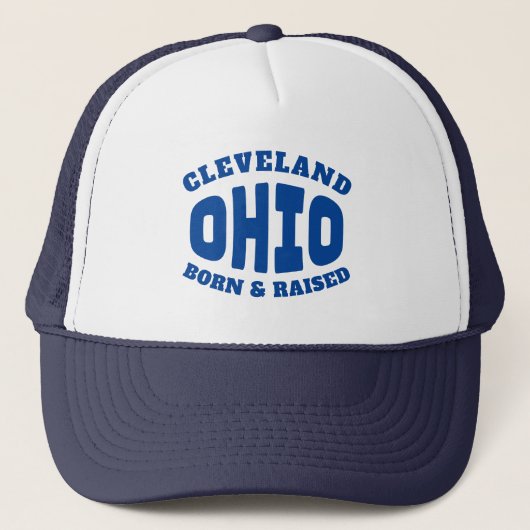 Cleveland Ohio Born en Raised Trucker Pet (Voorkant)