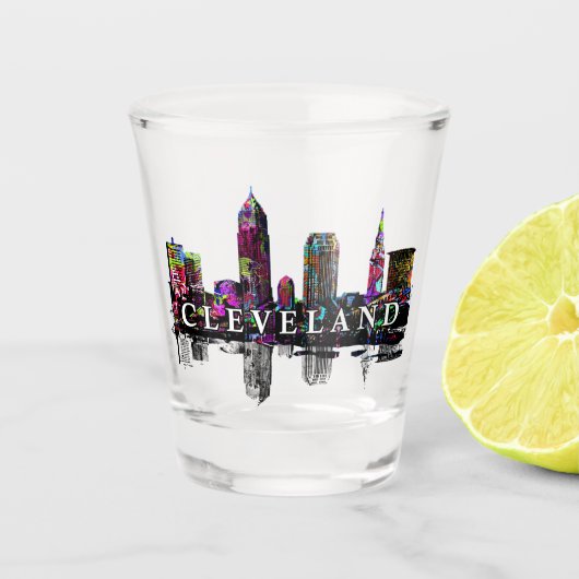 Cleveland, Ohio in graffiti Shot Glass Shot Glas (Voorkant)