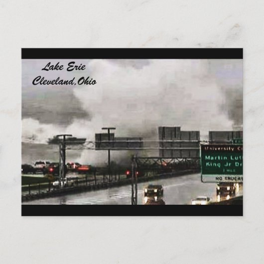 CLEVELAND, OHIO, LAKE ERIE IN EEN STORM briefkaart (Voorkant)