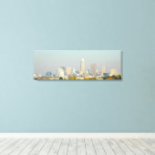 Cleveland, Ohio Lakefront Skyline Canvas Print (Insitu (Houten vloer))