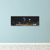 Cleveland Ohio Night Skyline (rood/blauw) Print (Insitu (Houten vloer))