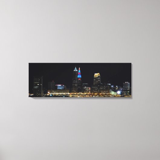 Cleveland Ohio Night Skyline (rood/blauw) Print (Voorkant)