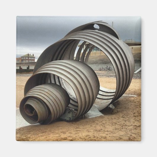 Cleveleys Mary's Shell Sculpture Magnet (Voorkant)