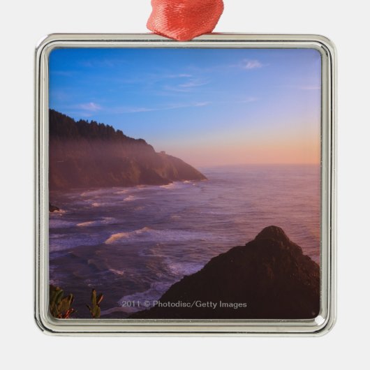 Cliff Coastal Uitzicht in Oregon op Sunset Metalen Ornament (Voorkant)