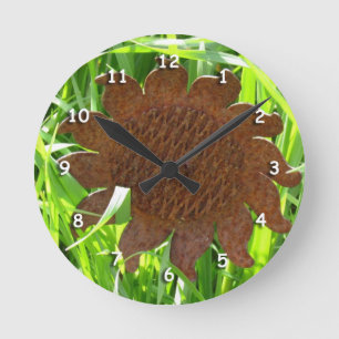 Clock - Iron Sunflower in Grass Ronde Klok