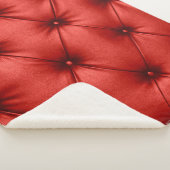 Close up background texture of scarlet red capiton sherpa deken (3/4)