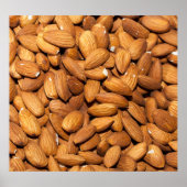Close-up geroosterde amandelen: heerlijk uitzicht. poster (Voorkant)
