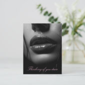 Close-up van de gescheiden lippen van een vrouw B& Briefkaart (Staand voorkant)