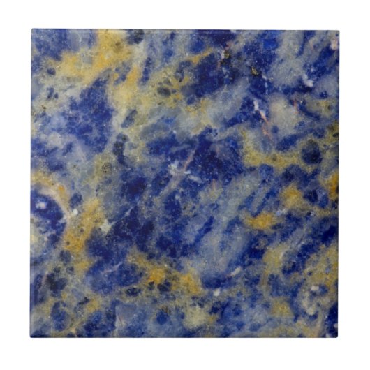 Close-up van een blauwe sodaliet tegeltje (Voorkant)