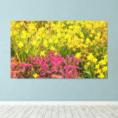 close-up van gekleurde bloei op canvasprint canvas afdruk (Insitu (Houten vloer))