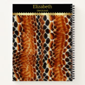 Close-up van giftige slangenhuidpatronen notitieboek (Achterkant)