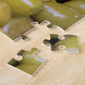Close-up van groene olijven legpuzzel (Zijkant)