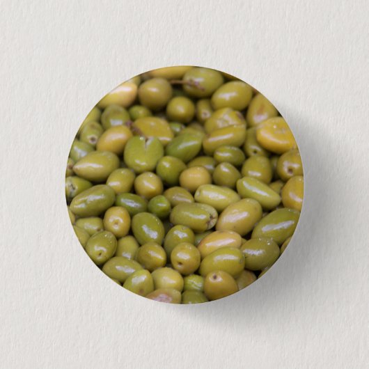 Close-up van groene olijven ronde button 3,2 cm (Voorkant)