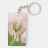 Close-up van tulp en knop sleutelhanger (achterkant)