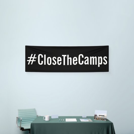 #CloseTheCamps's bold politiek protest Spandoek (Beurs)