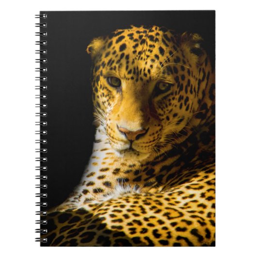 CLOSEUP FOTO VAN LEOPARD NOTITIEBOEK (Voorkant)