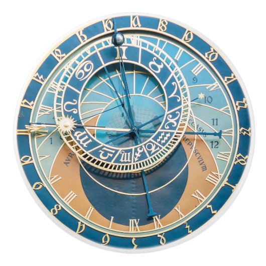 Closeup on Prague Astronomical Clock, Czech R. Keramische Knop (Voorkant)