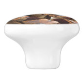 Closeup van pijnkuit keramische knop (Zijkant)