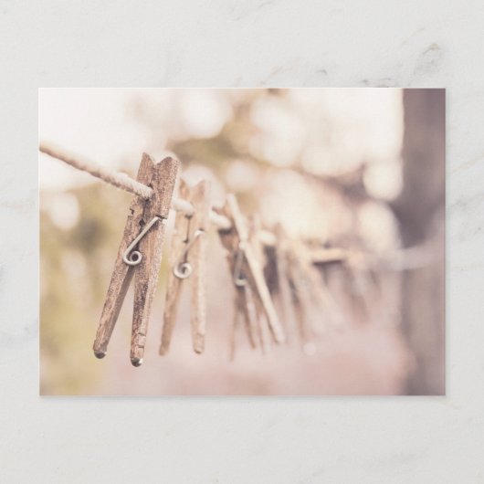 Clothespins op een Lijn Briefkaart (Voorkant)