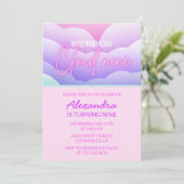 Cloud 9 verjaardagsfeestje Uitnodigingen Rainbow (Staand voorkant)