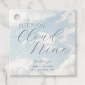 Cloud Nine Blauwe Bewolkte Lucht Moderne Bruidsdou Bedankjes Labels (Voorkant)