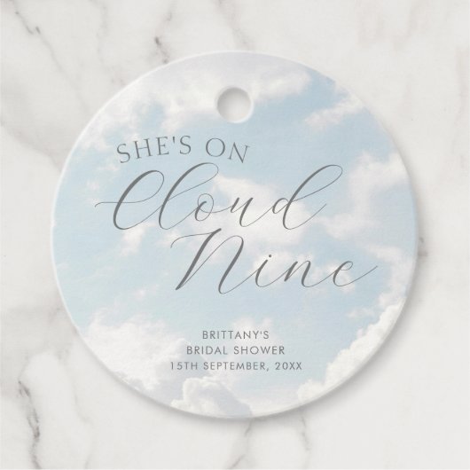 Cloud Nine Blauwe Bewolkte Lucht Moderne Bruidsdou Bedankjes Labels (Voorkant)