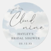 Cloud thema Ze is op Cloud 9 Vrijgezellenfeest gun Ronde Sticker (Voorkant)