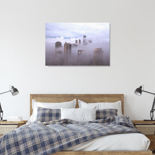Cloudbase in de stad Op Canvas Afdruk (Insitu (Slaapkamer))