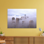 Cloudbase in de stad Op Canvas Afdruk (Insitu (Woonkamer))