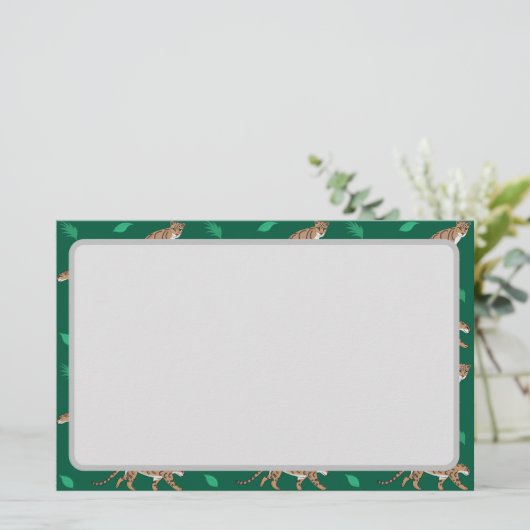 Clouded Leopard Briefpapier (Staand voorkant)