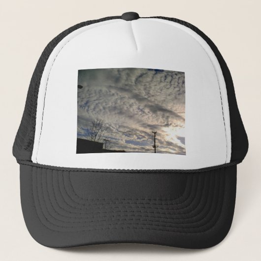 Cloudformatie Trucker Pet (Voorkant)