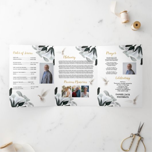 Clouds Celebration of Life Foto Obituary Mannen Drieluik Uitnodiging (Binnen)