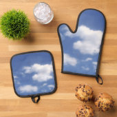 clouds in blue sky  ovenwant & pannenlap set (Top down)