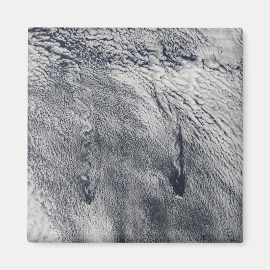 Clouds over de Juan Fernandez-eilanden Magneet (Voorkant)