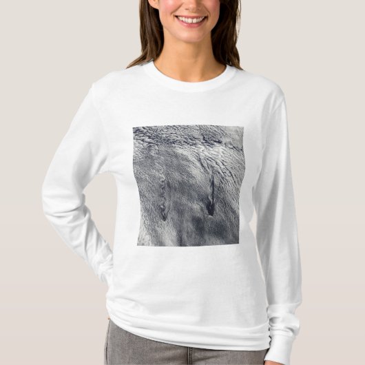 Clouds over de Juan Fernandez-eilanden T-shirt (Voorkant)