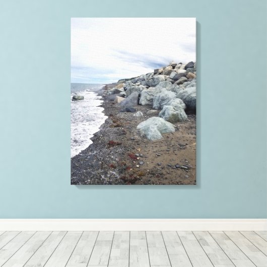 Clouds over een Rocky Beach Stretched Canvas Print (Insitu (Houten vloer))