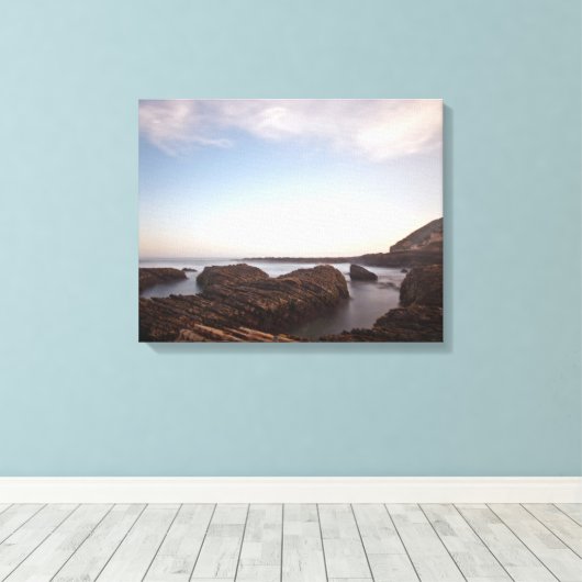 Clouds over Montana Stretched Canvas Print (Insitu (Houten vloer))