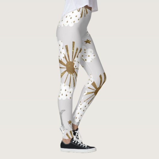 Clouds, sun, and moon, minimalistic pattern. leggings (Rechts)